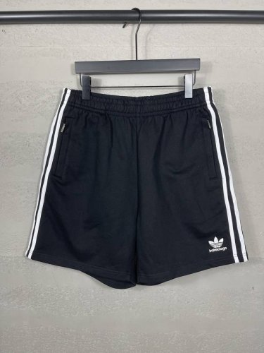 实拍图 顶级版本.官网品质 Balenci*Ga 巴黎.2025新款 巴黎联名Adidas 三叶草刺绣侧缝拉边条.袋口做隐形拉链短裤.砖柜同步.第一时间正品研制