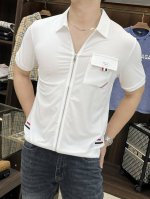 主推 Tb 汤姆布朗 独家专供新款时尚休闲翻领开衫 高端原单T恤 潮流时尚休闲半袖 透气舒适度高 细节无可挑剔 品牌元素设计理念 体现高品质 呈现休闲裁剪 上身