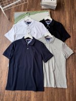 汤米polo衫将经典与时尚精妙融合，成为众多追求品质生活人士的衣橱必备。 它的版型设计极为考究，既保留了polo衫的传统修身剪裁，能够恰到好处地勾勒出穿着者的身