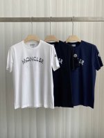 Mon&Cler 25春夏新品字母喷绘工艺标识短袖T恤，胸前点缀焕新工艺标识设计，采用定制80支双股丝光棉面料；黑色 白色 宝蓝 S～Xxxl 黑白可定制4Xl