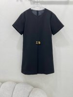 Louis Vuitt*N路易 威登 25最新系列短袖连衣裙 官网同步 气质百搭极简立裁半裙！经典拼接H裙摆设计，定制五金船锚装饰 设计高级时髦气质单品，版型百