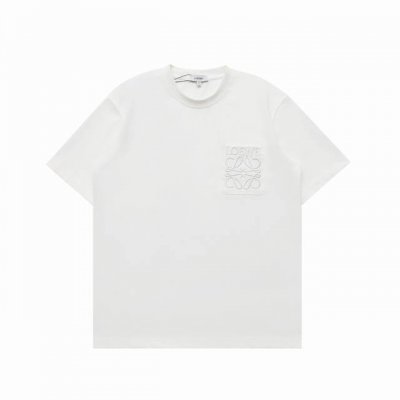 顶级复刻版本] 品名：Loewe 罗意威 新款口袋刺绣Logo休闲圆领短袖T恤 尺码：S-Xl 颜色：黑色 白色 面料: 定制280克重磅双纱纯棉 Loewe