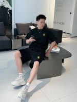 范思哲 独家专供新款潮男时尚圆领短袖短裤套装 潮流时尚休闲短袖套装 透气舒适度高 细节无可挑剔 品牌元素设计理念 体现高品质 呈现休闲裁剪 上身版型超赞 码数