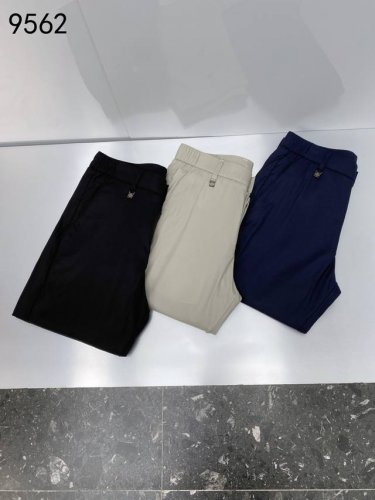 爆款：9562 天丝亚麻面料 补单又再追加了款式不挑人 细节做工无可挑剔 高端大气上档次 颜色：克色 蓝色 卡其色 码数：29-40