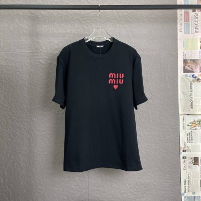 c38 Miu Miu 300高克重 发泡印花工艺 独家专供新款原单男士休闲短袖 高端定制 高版本 时尚百搭爆款 进口面料 手感超柔软细腻 穿着亲肤舒适 高端精