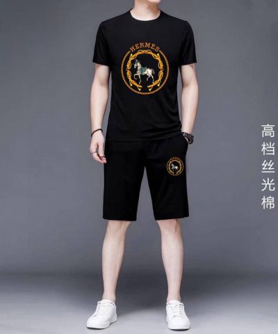 直 品牌 Hermes 爱马仕 2025新款男士短袖短裤套装！官网同步销售！市面高端版本！手感细腻柔软！让你穿着更加舒适！立体裁剪版型超赞！尺码:M-5Xl 下