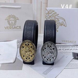 Versace 范思哲 牛皮腰带 男士经典款皮带 时装搭配必备款 优质带钻合金扣头金色 银色 两色可选 采用原厂牛皮带身 高品质全套包装 礼盒 礼袋 小票 编号