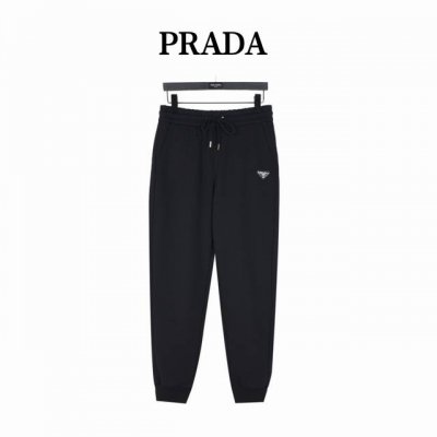 290 Prada 普拉达 后口袋牙刷Logo长裤 男女同款全新美学灵感趣味设计,渠道性质精品。让整体造型设计更加优雅时尚，今夏最火系列，无数明星潮人追捧。裁剪