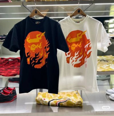 00126款A Bathing Ape Ss24 火焰猿人印花图案圆领短袖T恤 男女同款 码数Smlxlxxl 黑红，白红，黑篮，白蓝