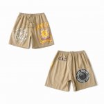 stussy X Denim Tears 联名款 Ss25 印花休闲短裤 细节方面元素丰富： Stussy招牌黑桃八号球 Ist牌均为百灵达刺绣工艺制作 元素丰