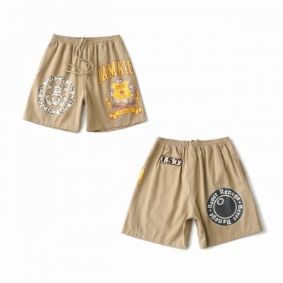 stussy X Denim Tears 联名款 Ss25 印花休闲短裤 细节方面元素丰富： Stussy招牌黑桃八号球 Ist牌均为百灵达刺绣工艺制作 元素丰