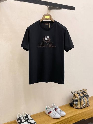 L p2530新款原单男士休闲打底短袖T恤！高端定制 高版本 时尚百搭爆款宽松版型原版进口420克双股纯棉面料 螺纹袖口.领口衣摆 手感超柔软细腻 穿着亲肤舒适