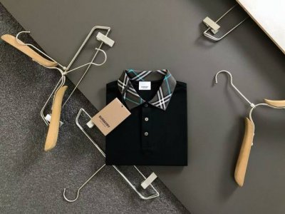 巴宝莉 Burberry 夏季新款T恤翻领短袖polo衫 专柜定制面料 透气舒适度高 材质:69.7%棉 26.4%聚酯纤维 3.9%氨纶 款式:通款细节无可挑