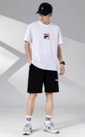 puma 彪马经典短袖短裤运动套装！百搭不挑人！ 本款T恤采用纯棉面料！吸汗透气，贴身柔软！ 腰部松紧带抽绳，拉链口袋，运动時候可以放手机钥匙，非常方便！ 上身