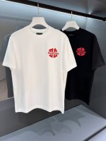新品 Bal 男士圆领印花短袖T恤 2025Ss春夏新品Os宽松版型 效果更为简约利落,为时尚造型增添一抹独特风采...单穿内搭完美展现 刺绣标徽设计 正面标识