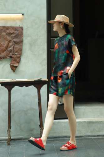 春夏爆款 调性复古真丝香云纱套装 面料: 100%真丝香云纱 码数:S-Xl