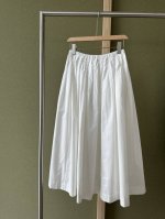 ys ｜New Summer Collection 非常干净的仙女白半裙 弹力腰围 整条用料很足 内衬也是100%全棉 每一个褶皱看似简约 但很有难度 百搭 好