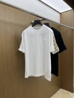 新款 Bbr 高端定制 2025春夏新款首发专柜最新款短袖圆领T恤 高端订制 设计前卫时尚！品牌Logo重工艺设计 高端定制丝光云朵棉面料.手感柔软.穿着舒适.