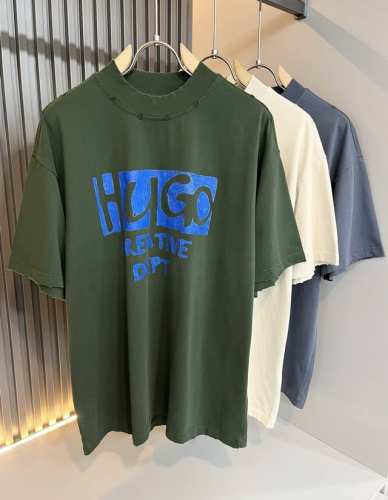 hugo Boss 雨果博斯 2025春夏新款男女同款破洞短袖T恤！走秀图案印花时尚休闲短袖T恤衫！胸前印花Logo设计！极具设计精选客供280G纯棉面料，手感