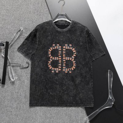 巴黎世家 官网新款洗水T恤.男士圆领经典Logo短袖T- Shirt 采用进口客供定制面料 高端的品质 尽显奢华。8887尺码：M-3Xl