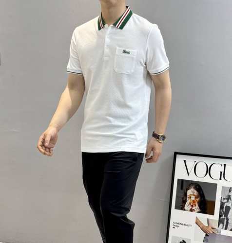 Gucc*古齐25S新品翻领polo.原单推荐！这款纯棉polo衫采用亮眼的撞色条纹衣领，经典Gucci配色.胸口口袋刺绣设计.以此致敬Gucci悠久的设计传承