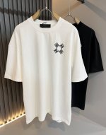 amiri 2025春夏新款男女同款短袖T恤，最新款全网独家首上！！~既经典有时尚百搭，谁不爱啊，将经典再次展现，非常的耐看，自带低奢光环与辨识度！Pr*Da传