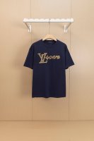 挂拍图 顶级版本 Lv彩色字母刺绣亮片圆领短袖 Louisvuitton官网一致款式 面料：32支双纱280克纯棉面料 同缸同色织染螺纹 颜色一致 工艺：前片彩