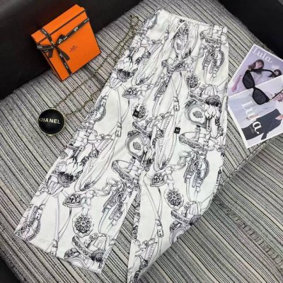 a3025# 上新高版出品 Her* 25新款印花休闲裤 订制高品质面料质感超赞 撞色抽绳宽织带尽显高级感 视觉盛宴 定制刺绣 四季必入的百搭单品 女神必入神器
