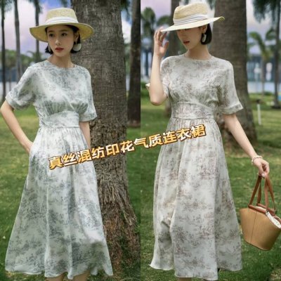 连衣裙 2670夏季新款气质优雅水墨印花长裙，时尚圆领收腰连衣裙，两色四码 Smlxl