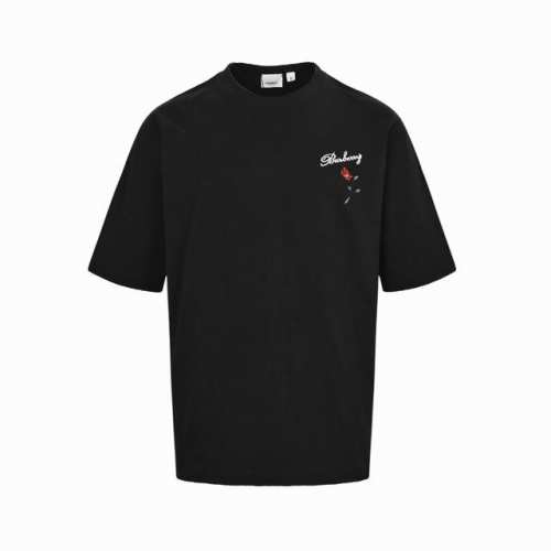 Burberry 巴宝莉24Ss 玫瑰花刺绣短袖 面料采用定制240G 26支特滑双股精棉平纹高密无尘全棉布料。前幅高密度加厚，走线平整，代工品质，全套定制辅料
