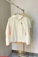 J581 Mo蒙口 2025新款夹克外套，秀场新品品相非常完美，舒适保暖，三标齐全色泽饱满诱人，非常出彩的设计，轻松将时髦感进阶，做工极为考究严谨，走线工整细致