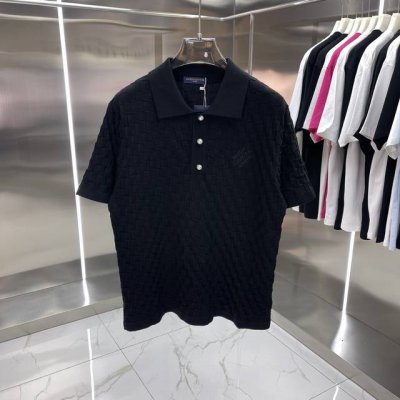 lv路易威登翻领毛衣短袖 原版开发 上身舒适 进口设备 原版高密度刺绣章仔 双色拼接 袖口+下摆手工缝制 国内一线品牌代工厂P代工 做工无可挑剔 颜色：黑色 白