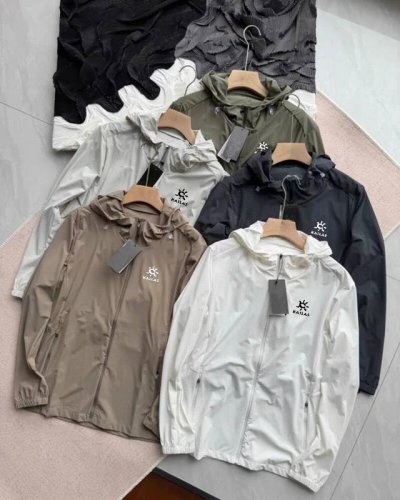 凯乐石 情侣款皮肤衣 颜色：黑色，白色，军绿，深卡其，墨兰 尺码：M-5Xl 面料：90%锦纶，10%氨纶 男女情侣连帽梭织拼接运动外套防晒衣皮肤衣上衣！，咱们