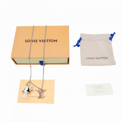 lv小牛项链 Friends pendants 项链编码 Mp3820 Virgil Abloh 对少年时代的眷恋化身超大吊坠 为 Friends pendan