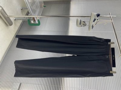 Balenciag 2025春夏新款阔腿休闲裤 尺码： M-4Xl 版型： 直筒休闲裤 工艺：侧边做刺绣工艺 前后口袋一致设计特别新颖 版型上身舒适且透气 夏季