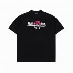 Balenciaga 巴黎世家 经典Logo 英文字母短袖 工艺：植绒+印花 T恤现货，32支定织定染高克重纯棉面料，面料270G左右洗水定型处理，不变形，不缩