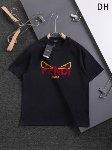 Fd 双F 黄色眼睛红字母 小怪兽短袖T恤 Fendi 芬迪潮牌高品质经典Fd短袖T恤 男女同款 重工的处理才是一件好看的Fen迪！ 一改中庸，好看的创意。 专