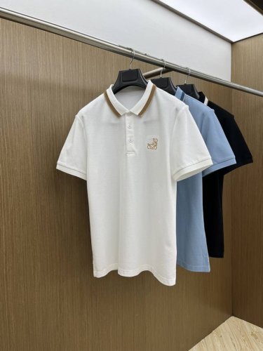 Loe Ss早春新款 商务休闲通勤款,渠道精品唯美主义的英式裁剪艺术尽显男士魅力风采. 25春夏 专属标识polo衫短袖T恤 经典的翻领裁剪工艺从未停止.既不单