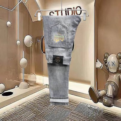 爱马仕 2025官网高端新品原单少数帅爆牛仔裤，百分百原单 百搭神器！今年最新流行的风格设计款式，剪裁设计挺拔有型！低调不失奢华 超有Feel上身精致跃然，简单