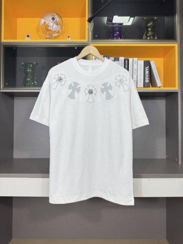 ch高版本克罗心Chrome Hearts 2025春夏新款马蹄十字贴布绣短袖T恤，面料：26支双纱 300克重，2025年流行的立体绣，呈现立体浮雕效果，五金