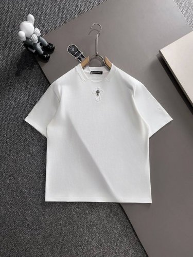 Chrome Hearts* 2025春夏款上新 原高版本 克罗心 面料采用270克高密度纯棉 不变形 不缩水 工艺介绍 双线走位 胸口 左右袖采用贴布刺绣工艺