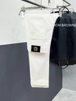 巴宝莉 2025官网高端新品原单少数帅爆休闲裤 百分百原单 百搭神器 今年最新流行的风格设计款式 剪裁设计挺拔有型 低调不失奢华 超有Feel上身精致跃然 简单