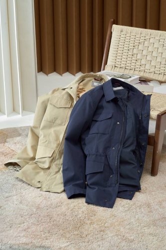 男人衣柜必备品中长款风衣式四口袋设计Bc家专柜新品外套衣橱顶流！Bc家新品风衣，解锁男士全场合穿搭密码。 严选100%优质綿面料，质感上乘，挺括有型，不仅抗皱耐