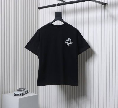 Louis Vuitton 路易威登 25Ss 后背链条圆圈刺绣短袖T恤 面料采用高克重280G重精梳棉，定制1:1螺纹，面料舒适亲肤无异感， 制定染面料，纺织