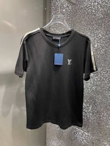 套 Lv夏季套装，现货M~Xxxl