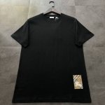 爆款推荐 Burbberry巴宝莉2025新款徽章短袖T恤 原版面料高版本高品质 网红明星同款 20S麻棉单面 %棉210克成衣洗水 手感非常舒适耐穿 超级百搭