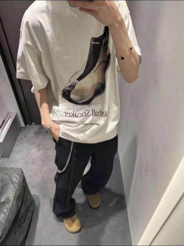 咨询图 Basketball Sneaker