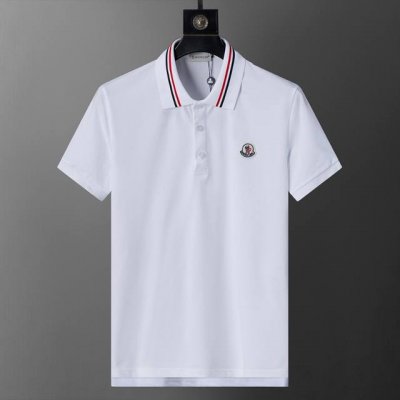 春夏官网同步新款翻领T恤polo，丝光珠地面料 原版五金 款式时尚 帅气，面料舒适，做工严谨 ，走线工整。上身效果好 码数 M-3Xl 白色