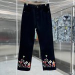 P160 Lv 路易 25新品 后口袋字母Logo牛仔裤！特定最新品牌皮标 重磅单品~私渠稀有臻品 客供五金辅料 进口客供定织牛仔棉布面料,时尚又个性 超级百搭