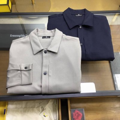 专柜新品 Zegn... 杰尼 Zz时装线，创新科技62%针织纯羊毛。，有羊毛质感和手感同时，轻而挺阔有型，略微带防水性能！码数：M-3Xl。.